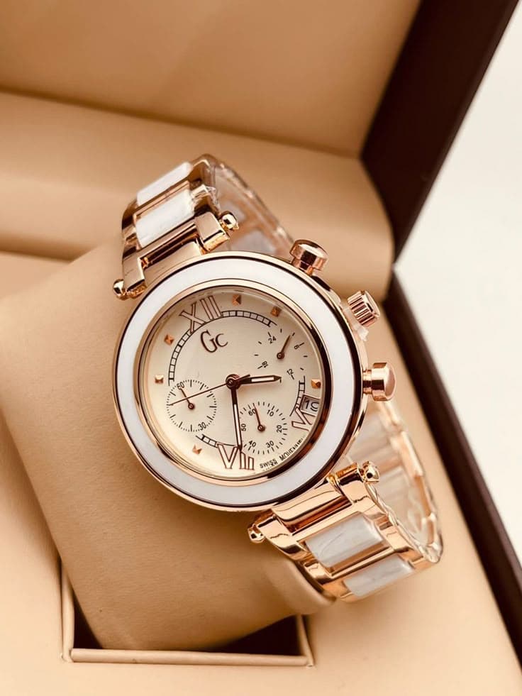 Luxury fashion item 8